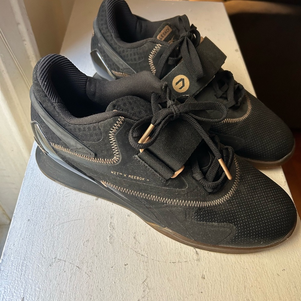WIT x Reebok legacy lifters like new